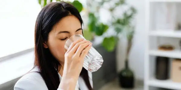 Minum Air Hangat