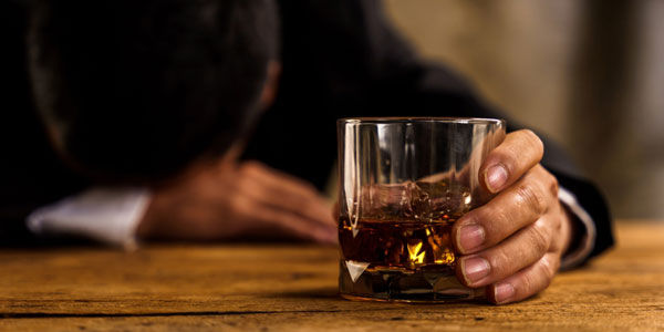 Konsumsi Alkohol berlebihan menyebabkan gula darah rendah
