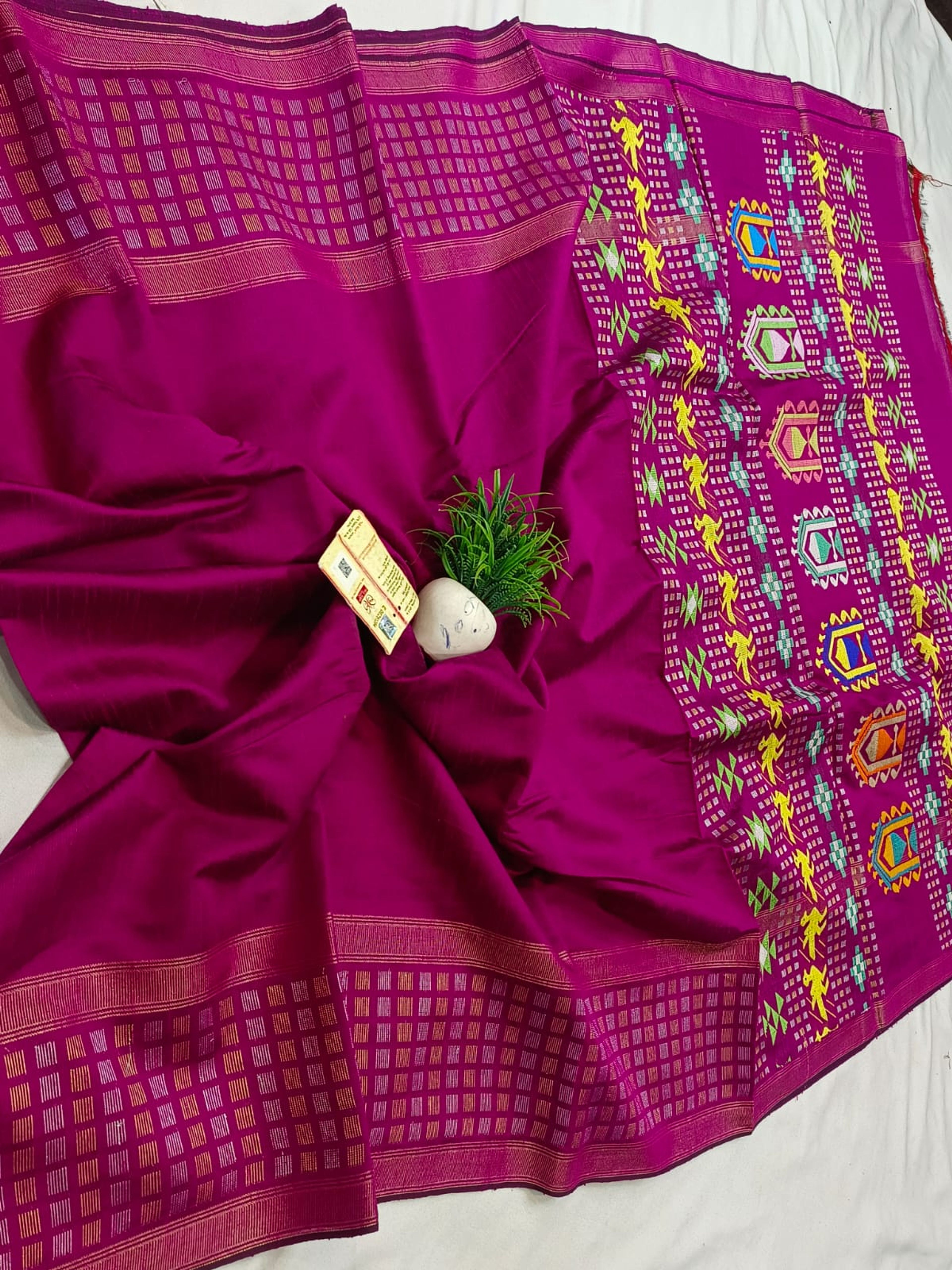 Peach Pure Raw Silk Handloom Saree with Dolabedi Pallu — image 13