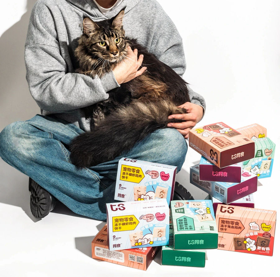 ts同食品牌系统&掰掰饼干系列包装设计 Pet Food Brand&Packaging Design