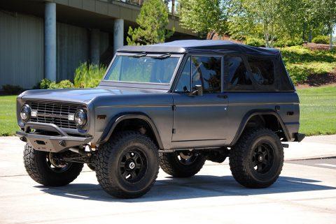 restomodded 1971 Ford Bronco SUV offroad for sale