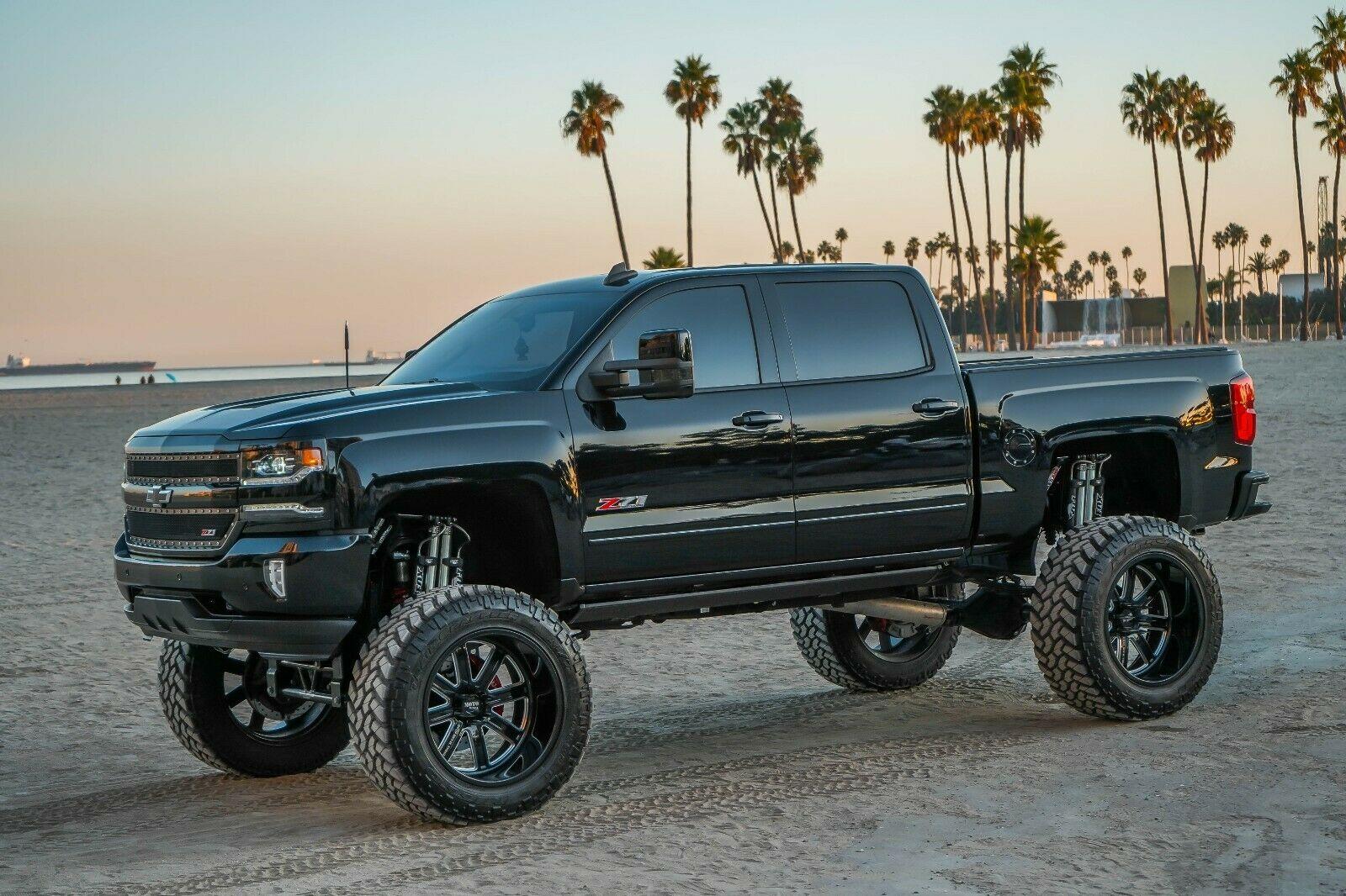 2018 Chevy Silverado Z71 Maroon