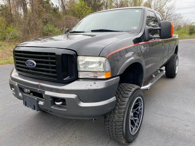 fully loaded 2004 Ford F 250 offroad