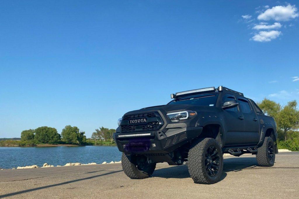 badass 2018 Toyota Tacoma Double CAB Limited offroad