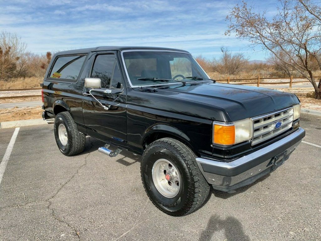 1988 Ford Bronco 4×4 Custom XLT offroad [fully loaded]