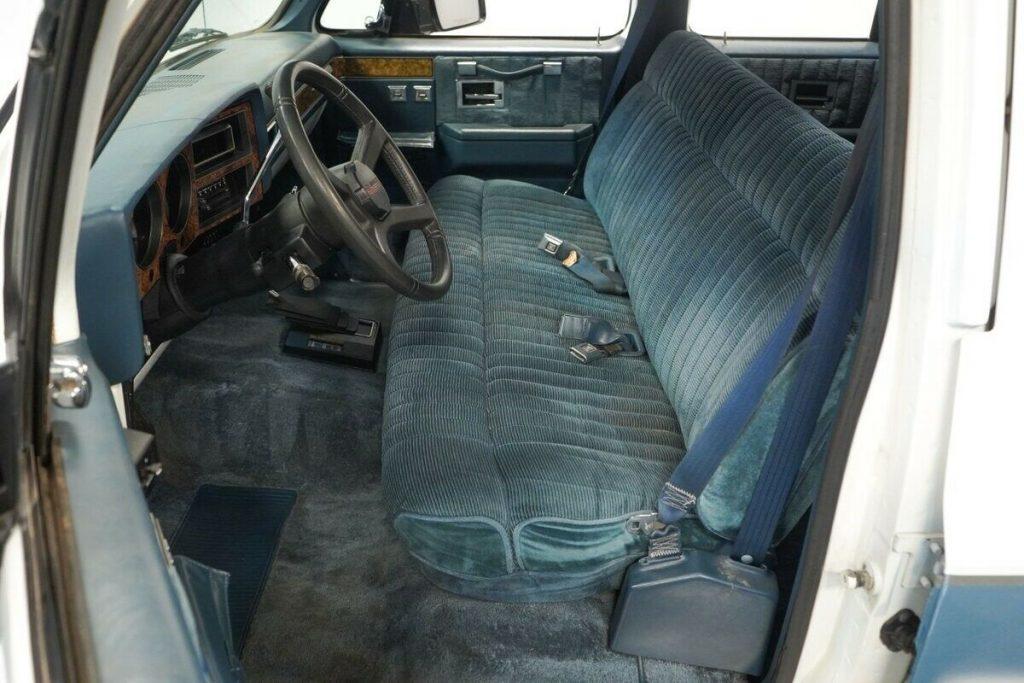 1991 Chevrolet Suburban 4X4 offroad [distinct original]