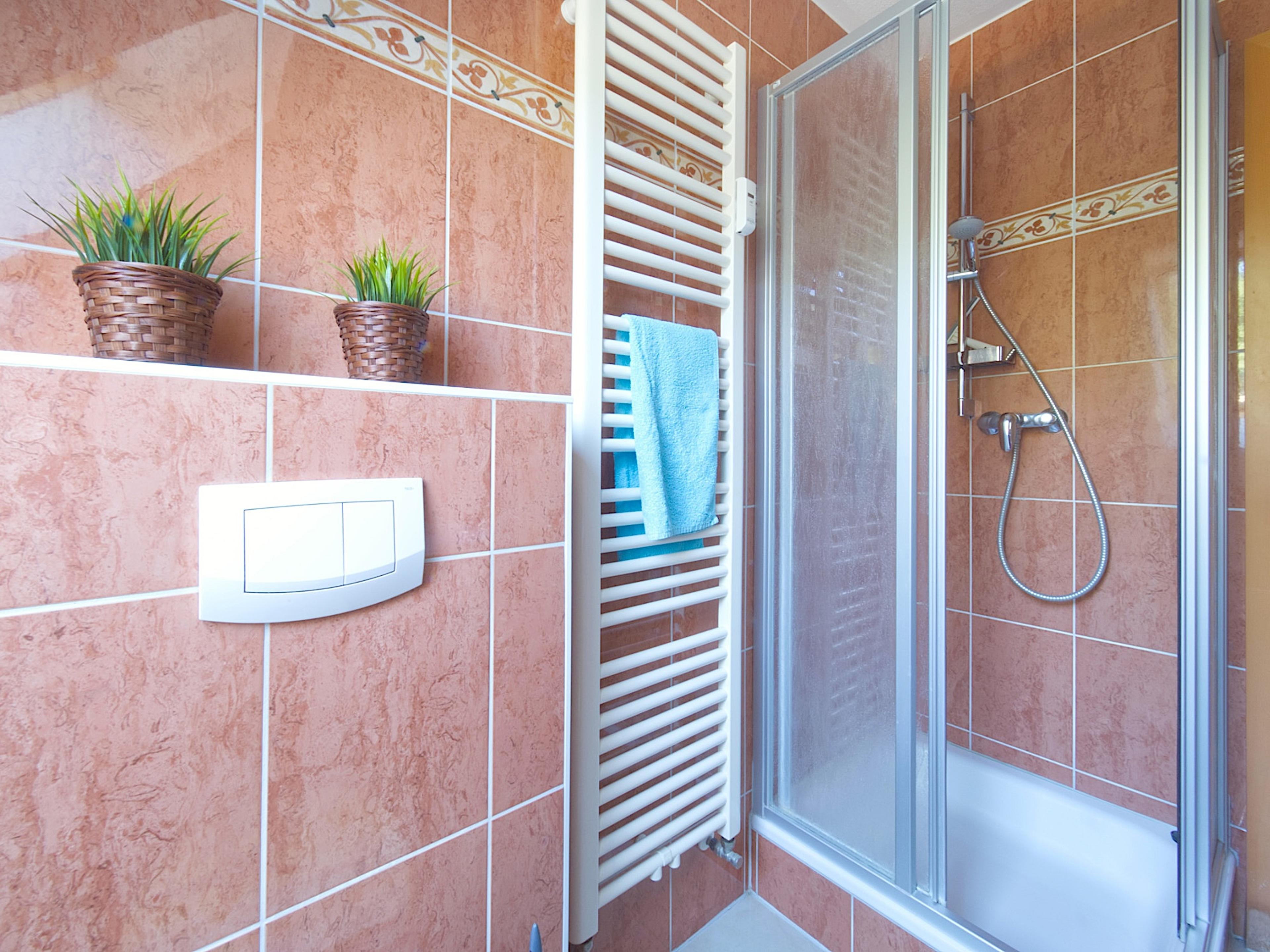 Haus Glückstal, Ferienwohnung 06, Duschbad