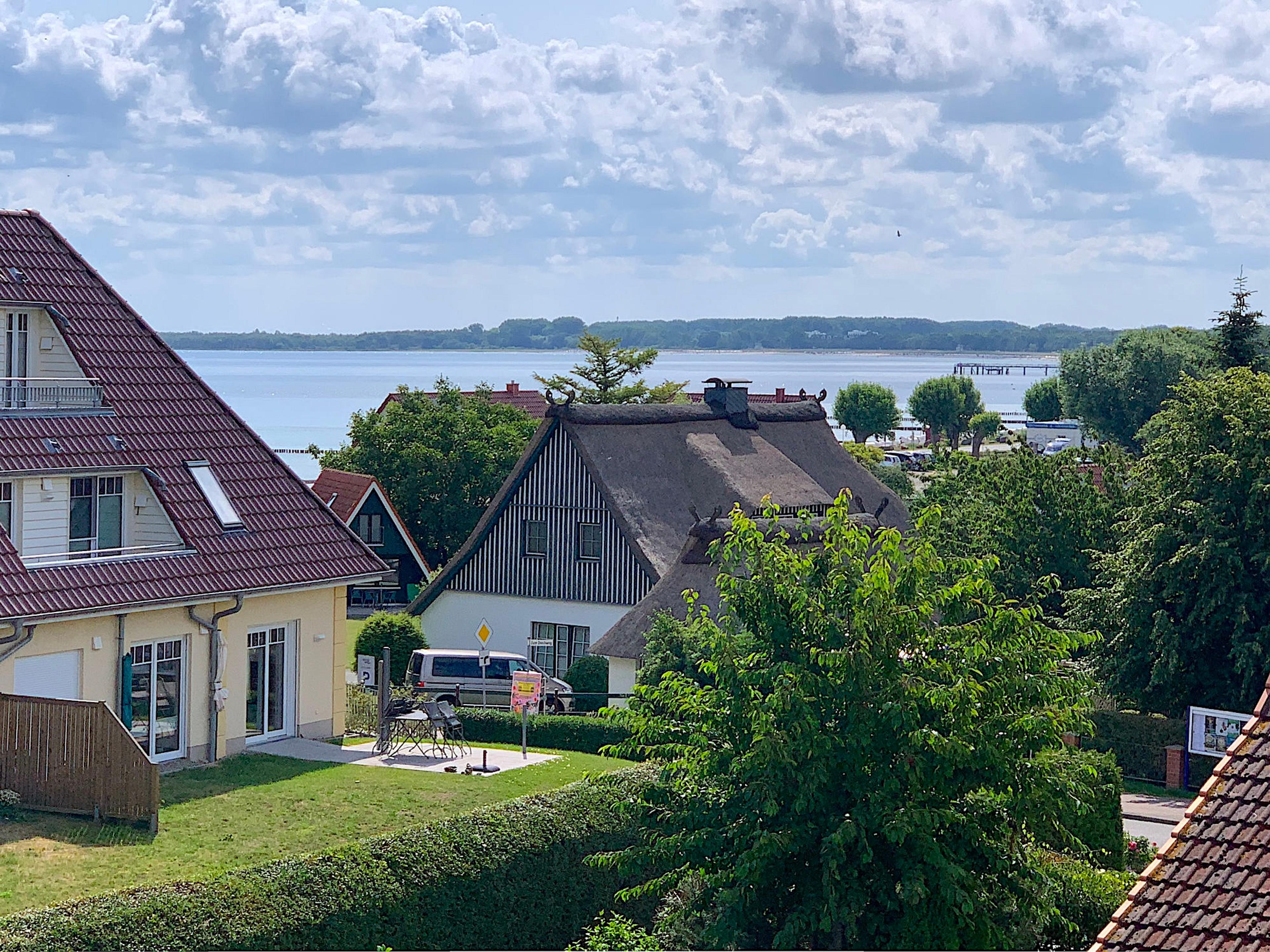 Meeresbrise, Ferienwohnung 09, Balkon Richtung Osten mit Seeblick