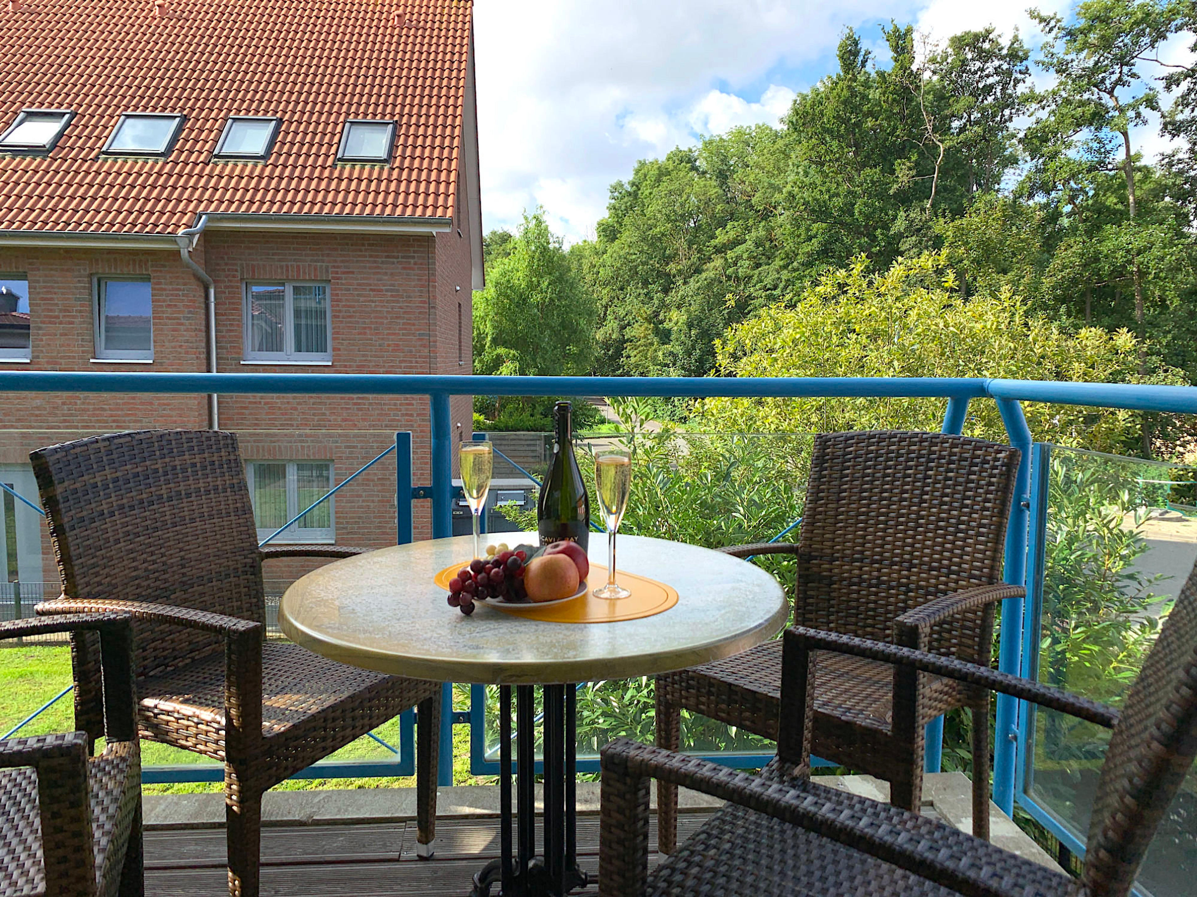 Residenz am Park, Ferienwohnung 12, möblierter Südbalkon