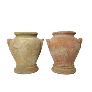Terracotta pot set
Rentals 
Austin Event Rentals