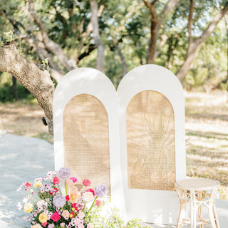 Wicker
Arched 
Backdrop