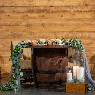 Barrel table with tongue and groove round top