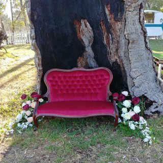 Scarlet Love Seat