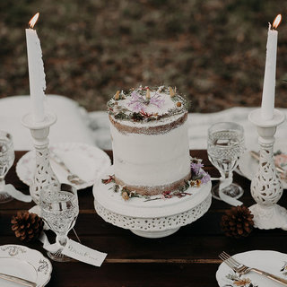 Ceramic Vintage Cake Stand