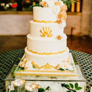 Plateau cake clearance