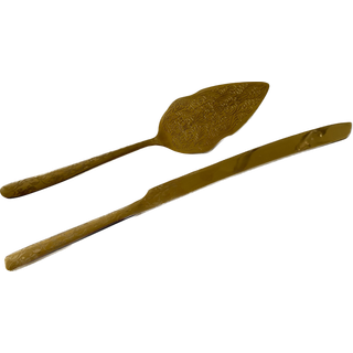 Gold cake cutting set etched with floral design