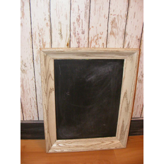 c211 black easel 24 - For the Love of Pete – Salem, Oregon