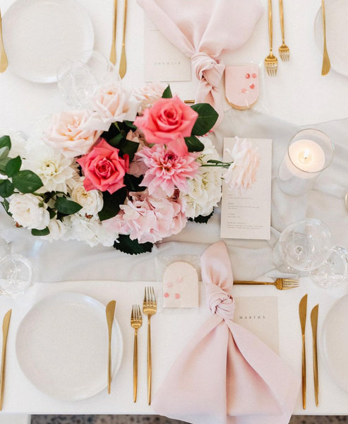 JOHNST WEDDINGS Dove Grey Chiffon Runner Hire
