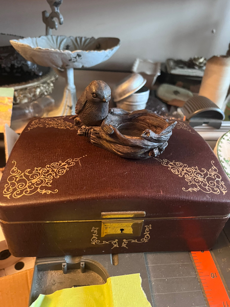 Tiny Bird Ring Holder