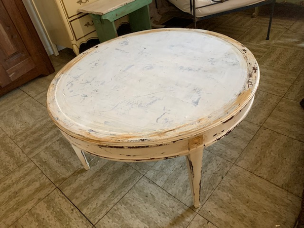 Chippy White Round Coffee Table