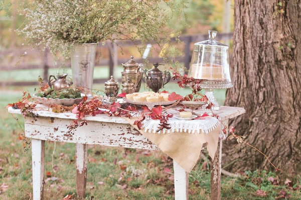 Primitive Chippy Country Table