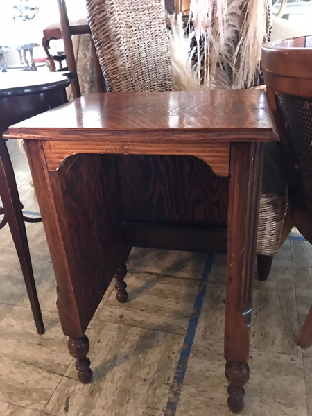 Wood End Table - Young Oak