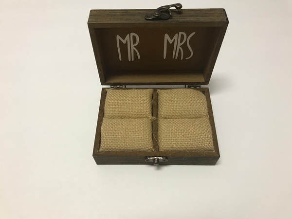 Small wood box with burlap ring placement on inside