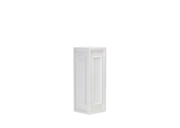 white traditional column with white box trim 