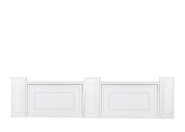 double white estate bar with 3 estate columns on either side and inbetween the 2 bars