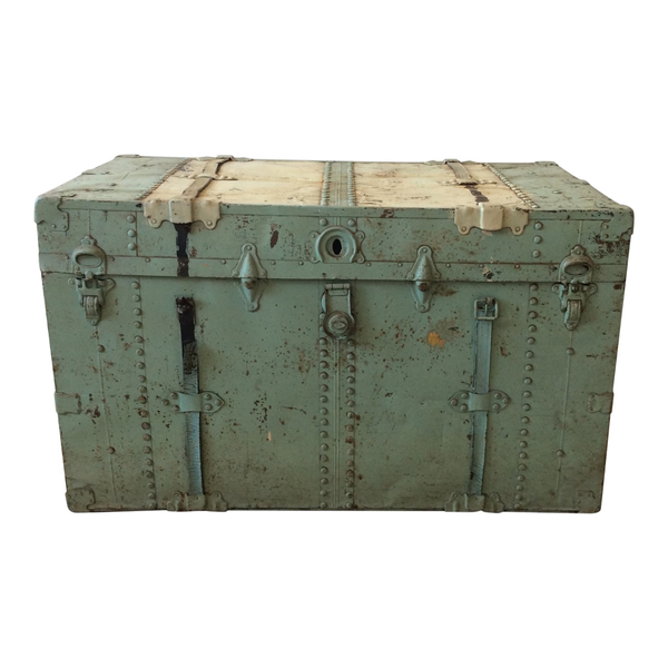 Mint green trunk for party and event rentals through Relics Rentals in Milwaukee