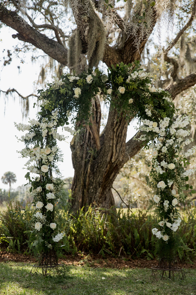 Wrought Iron Twig Arch – So Staged