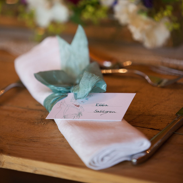 White Vintage Dinner Napkin