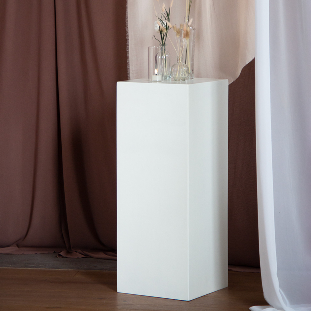 Ivory Pedestal (medium)