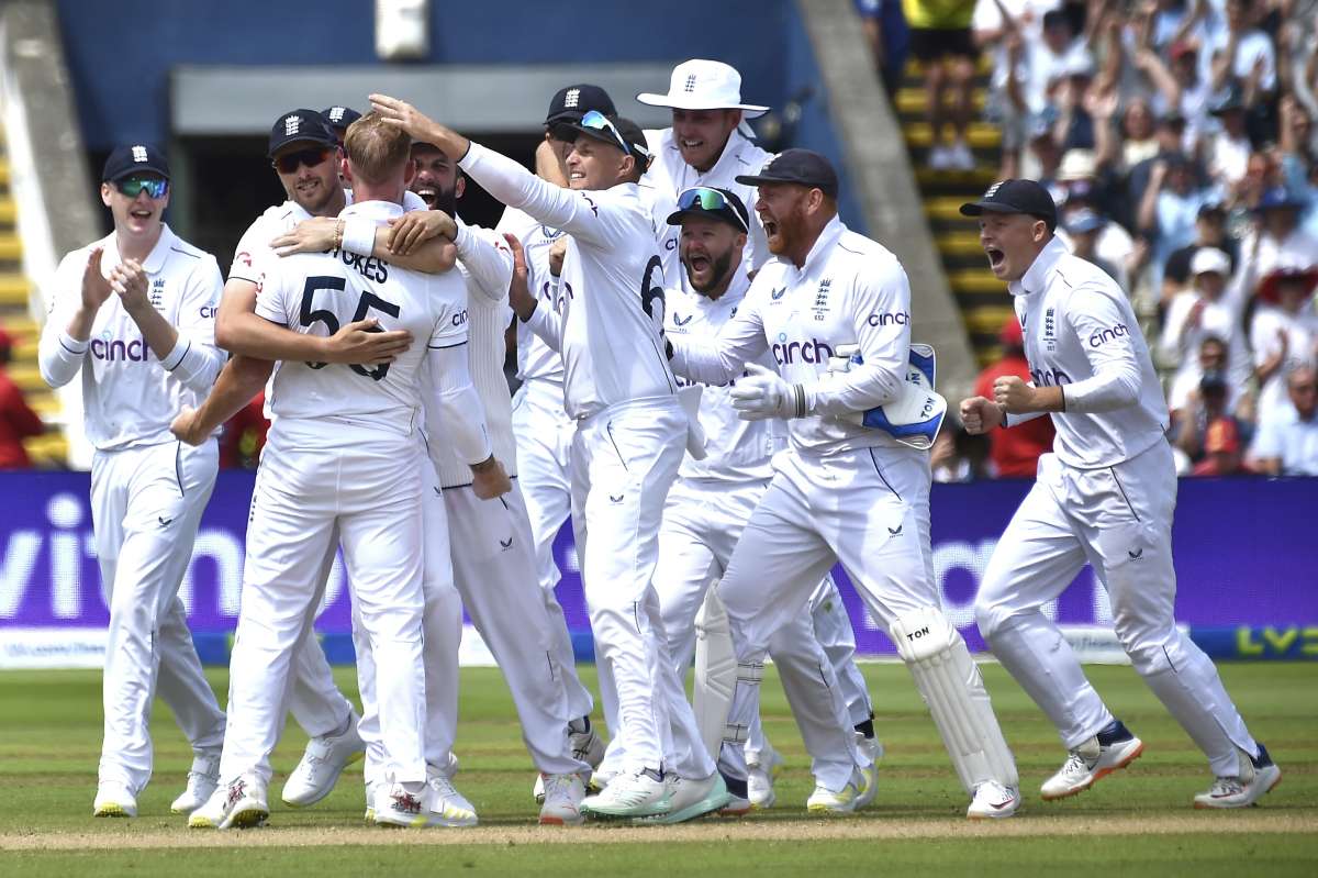 Sri Lanka to tour England for three Test match series next year