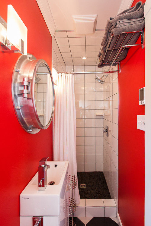 beach-style-bathroom