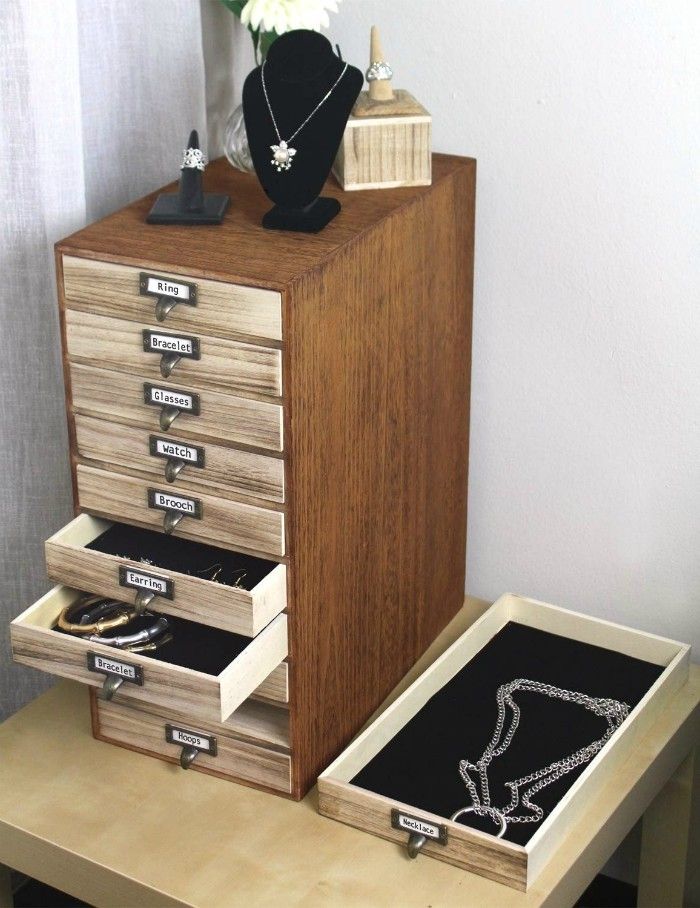 Organize your jewelry with these 20 stylish storage ideas - Living in a ...