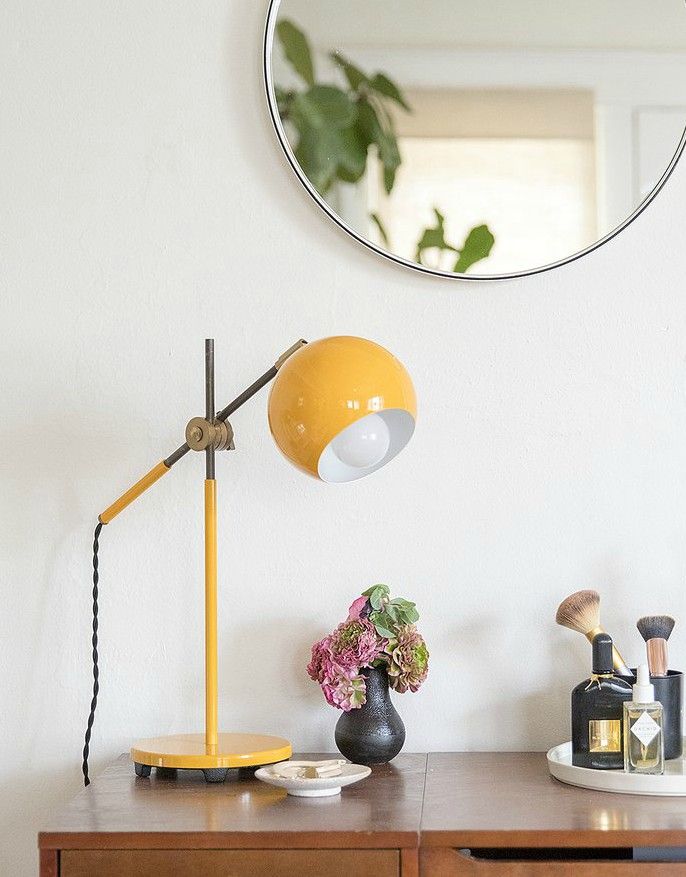 studio desk lamp