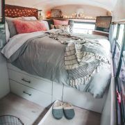 Family bought $5K school bus and turned it into stunning mobile home ...