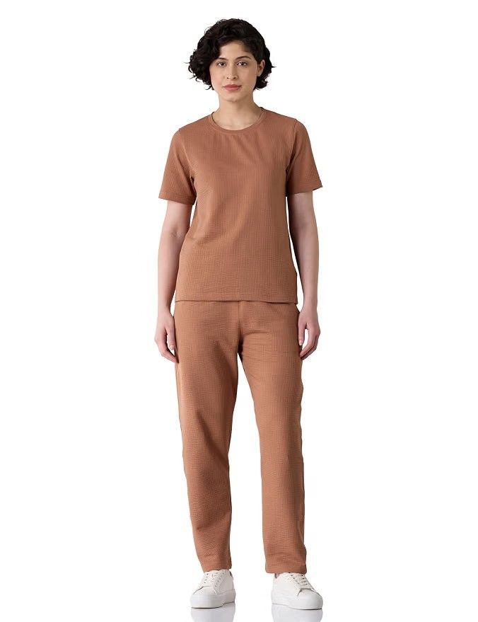 Amazon Brand - Symbol Women's T-Shirt & Pant Set