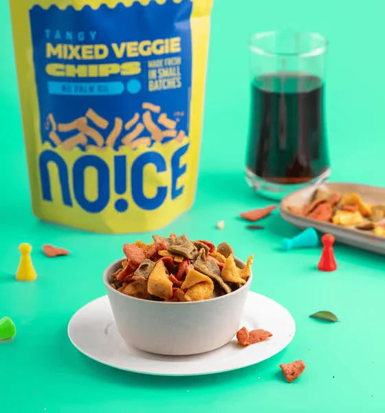 NOICE Mix Veggie Chips (Tangy) (No Palm Oil Namkeen & Snacks)