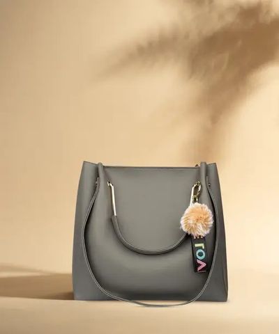 Upto 87% off on Fargo Handbags