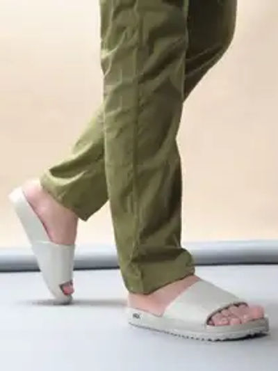 Hrx By Hrithik Roshan Flip Flops upto 90% off starting From Rs.351