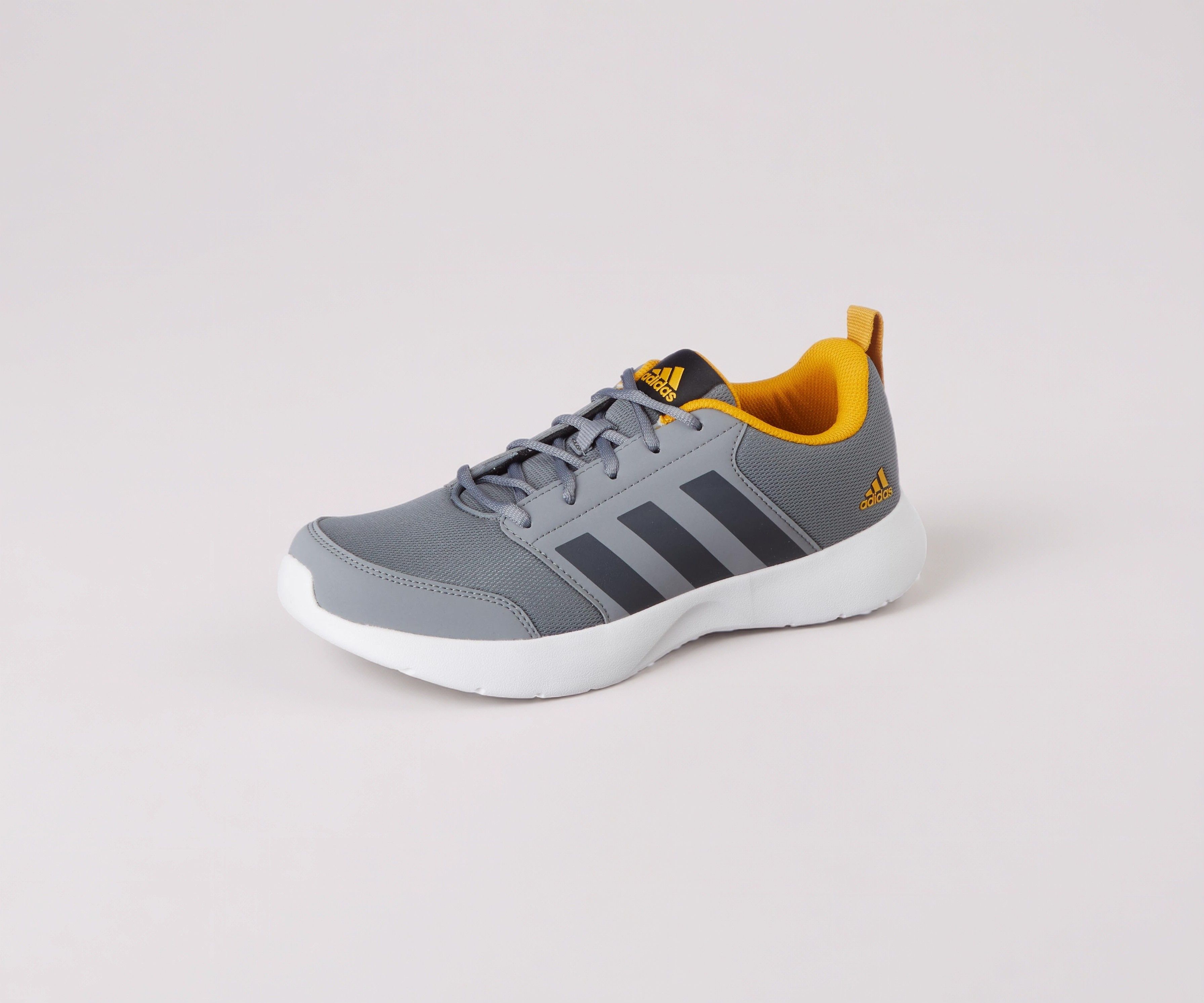 adidas Men Pomazor M Running Shoe