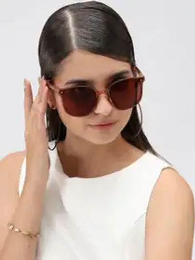 PELLE LUXUR Sunglasses: Up to 88% OFF | Starting from ₹754