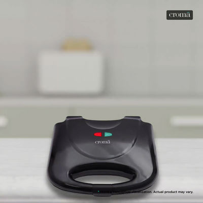 Croma 750W 2 Slice Sandwich Maker with Non Stick Grill Plates (Black)