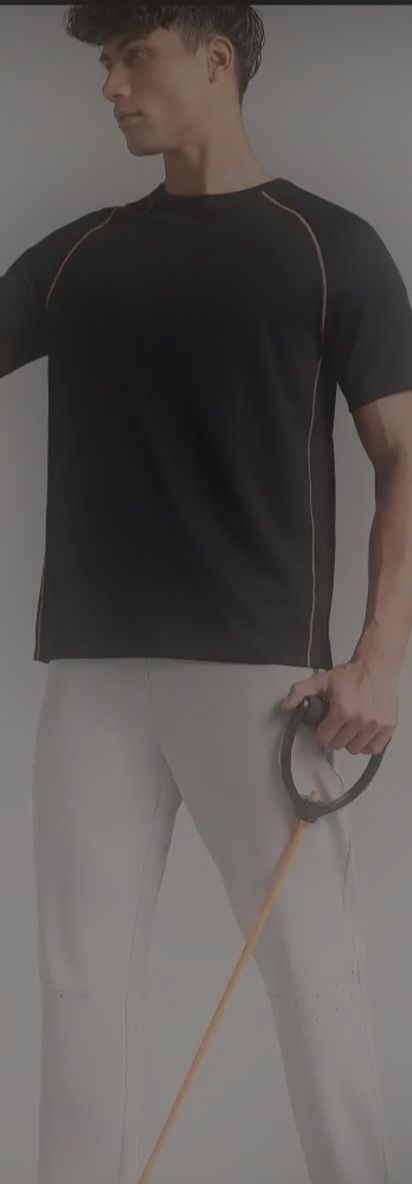 Cult men's black Everyday workout train tee