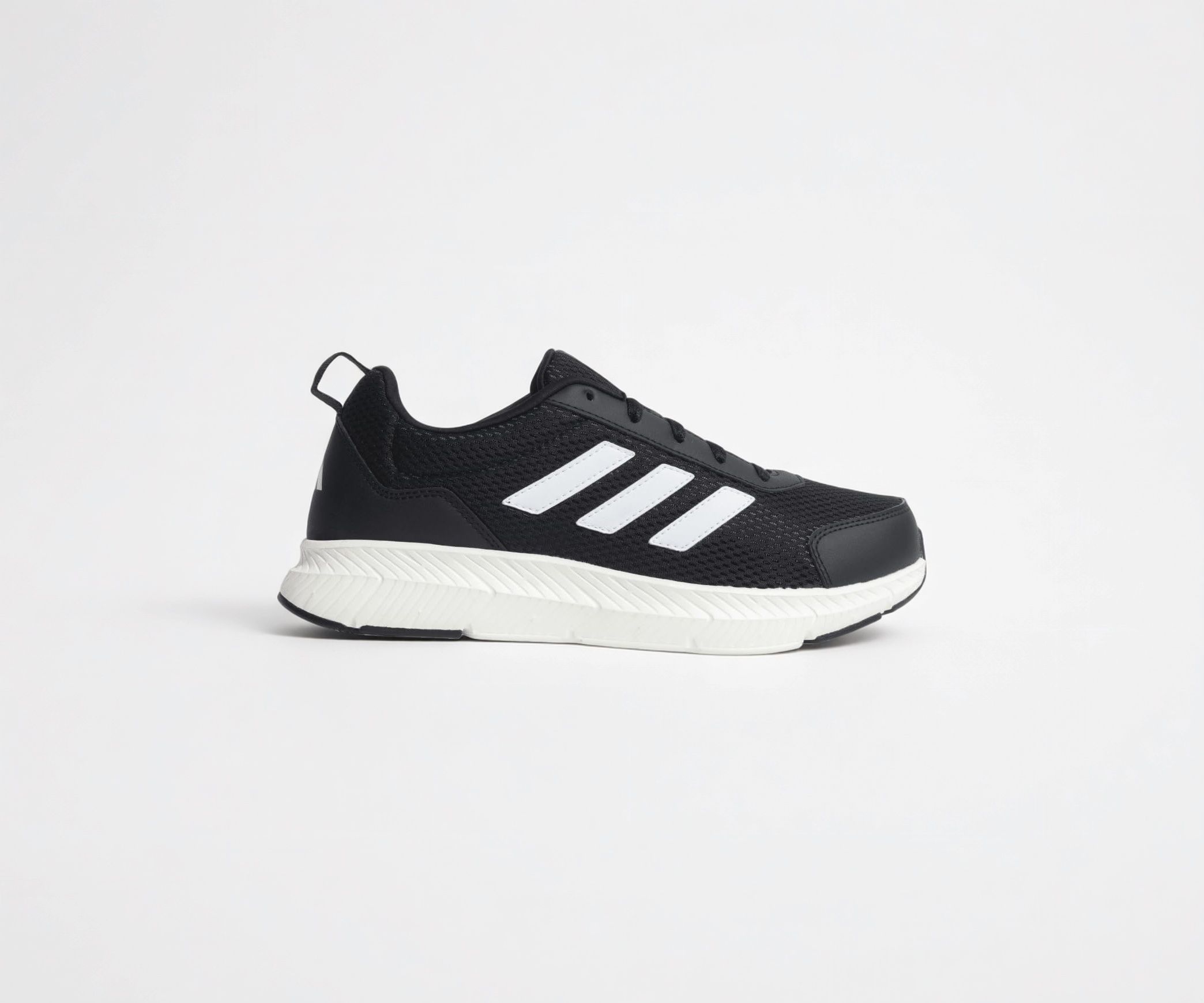 adidas Mens Snugpro M Running Shoes