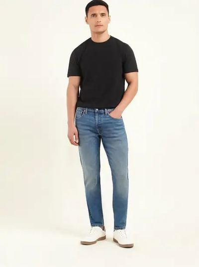 Levi S Men's Jeans upto 74% off starting From Rs.782