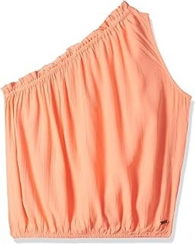 Upto 72% Off On pepe jeans
