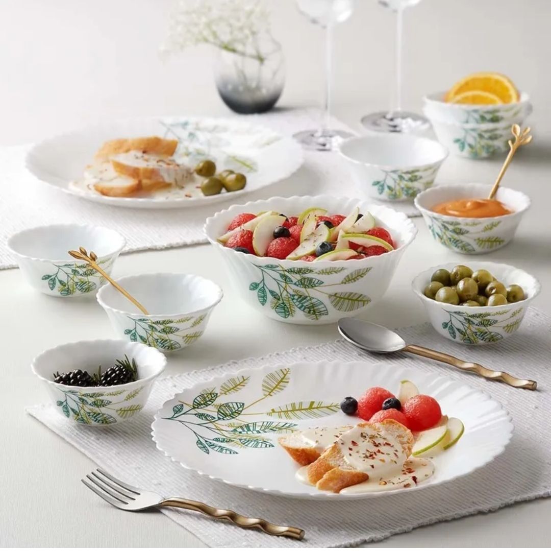 Larah by Borosil dinner set of 17